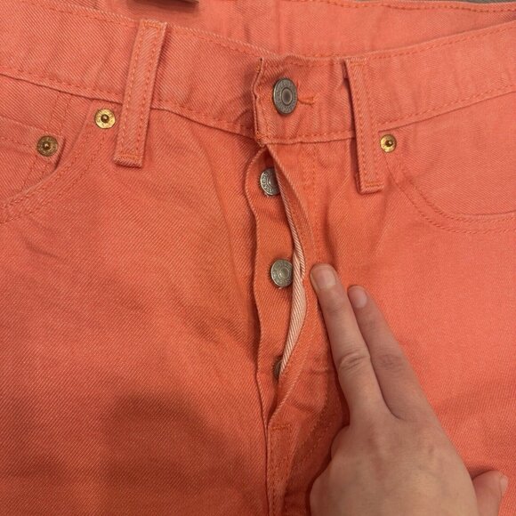 LEVI'S 501 Original Button Fly Cuffed Hem Denim Short Size 30 Salmon Pink - Picture 3 of 5